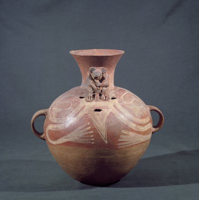 Urna funeraria con fori da Utatlan (Cumarcaaj), Quiche, Guatemala, America Centrale, Periodo Post Classico da Mayan